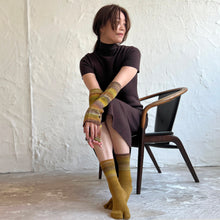 画像をギャラリービューアに読み込む, メリノウール&ウールかすり染め足袋クルー丈ソックス 23-25㎝