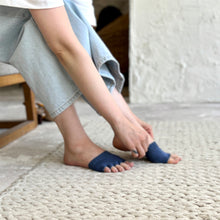 画像をギャラリービューアに読み込む, ルミナスシルク 指先フリー5本指ハーフソックス ★フリーサイズ