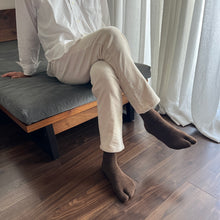 Load image into Gallery viewer, ベビーアルパカ足袋クルー丈ソックス 25-27cm