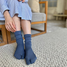画像をギャラリービューアに読み込む, ルミナスシルク 足袋クルー丈ソックス  23-25㎝