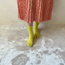 画像をギャラリービューアに読み込む, ルミナスシルク 足袋クルー丈ソックス  23-25㎝