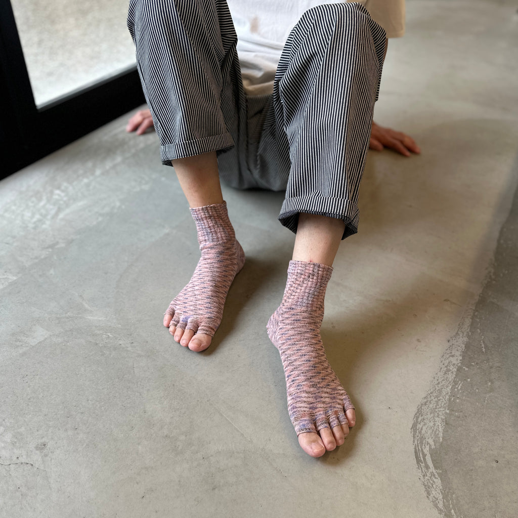 リネン・シルク かすり染め 5本指 指先フリー ミドル丈ソックス 25-27cm